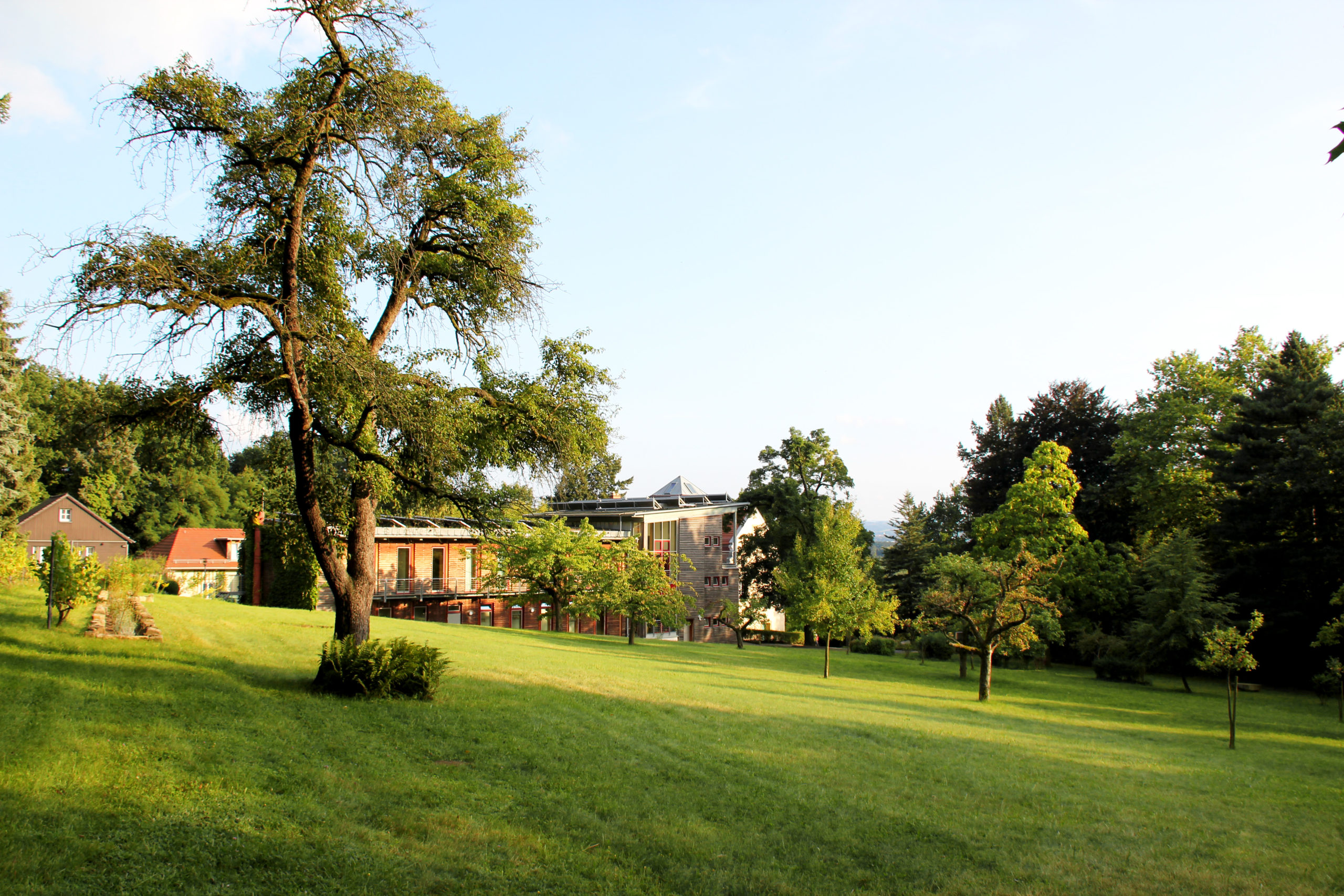 Menschen Haus Hoheneichen